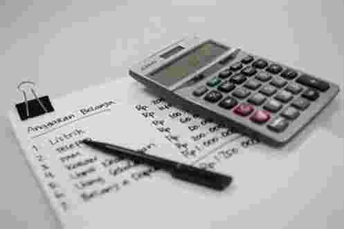 Cara Efektif Mengelola Uang Di Akhir Bulan - Strategi Menata Finansial Kala Situasi Finansial Mulai Berkurang di Akhir Bulan.