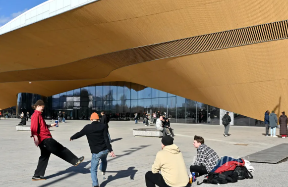 Suatu Sore di Sudut Perpustakaan di Helsinki
