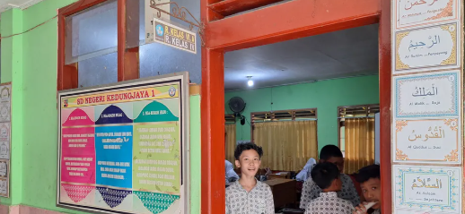 Ironi Paket MBG Berakhir Keracunan
