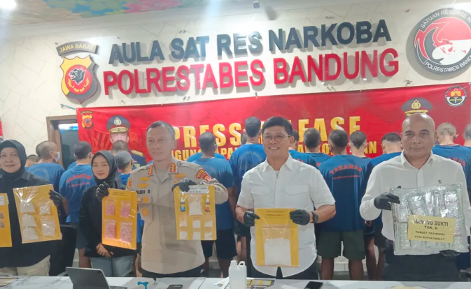 Penyebaran Obat Keras Bawah tangan di Bandung Menyimpang Anak Muda