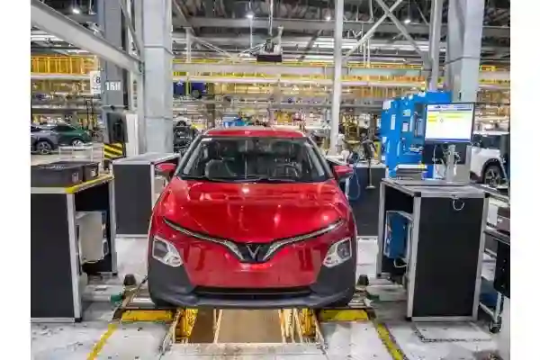 Orang Paling kaya di Vietnam Sedia Mengorbankan Semua Uangnya Buat EV Dream