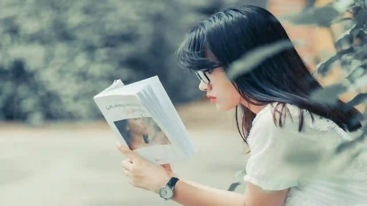 Membaca Novel Baru Mengasah Imajinasi Dan Kreativitas - Membaca ialah salah satu aktivitas yang bisa membuka