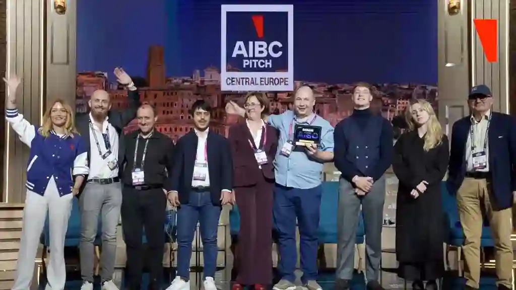 Vitalentum dinobatkan sebagai pemenang AIBC Startup Pitch untuk platform kreatif bertenaga AI dan blockchain